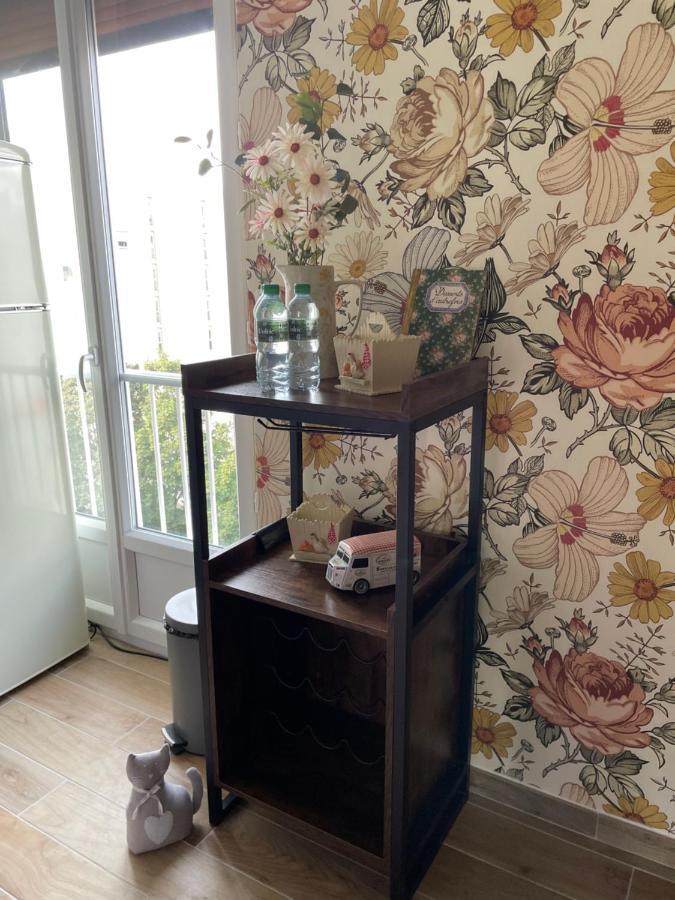 Rose Blossom Apartment In Paris Vanves Esterno foto